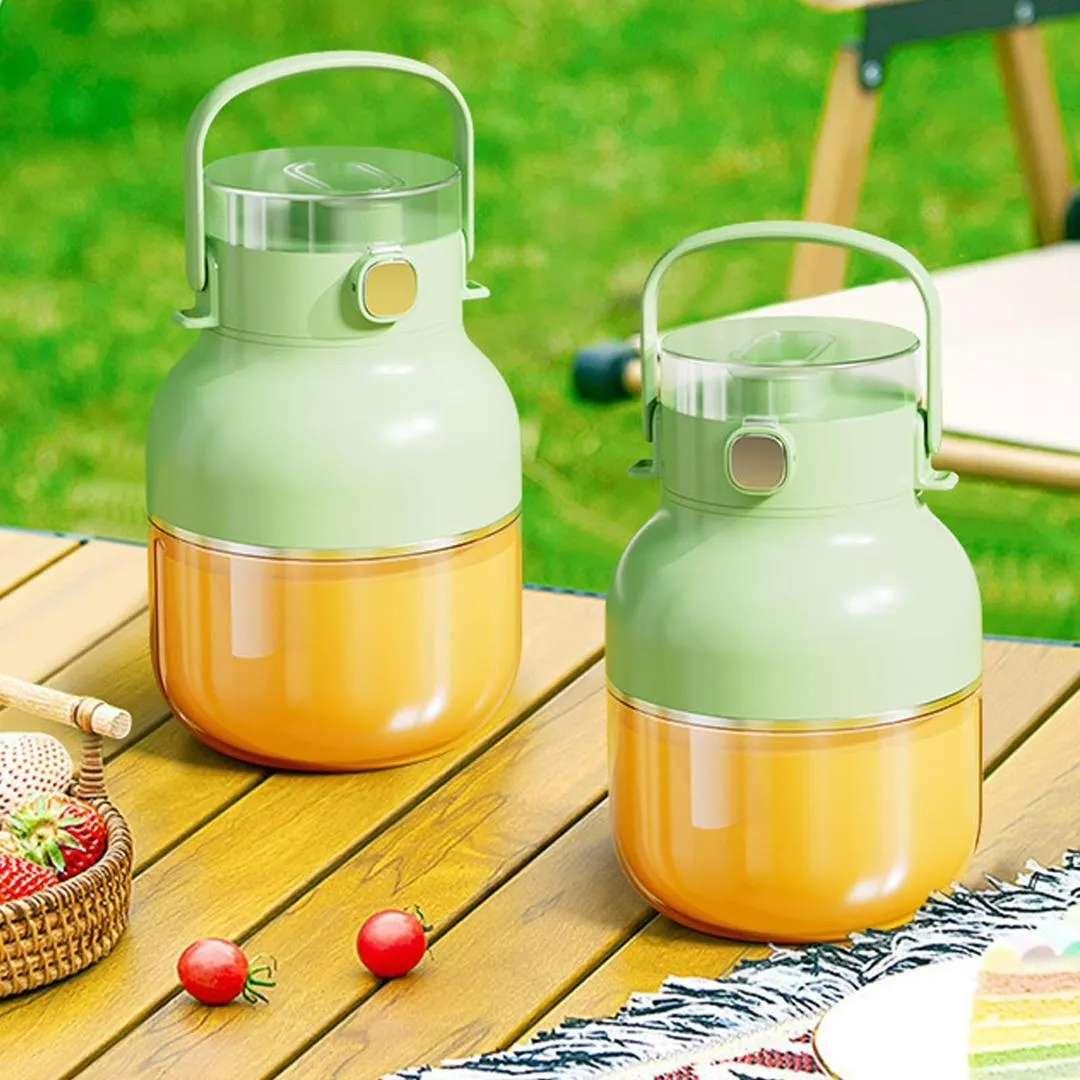 Juicer cup