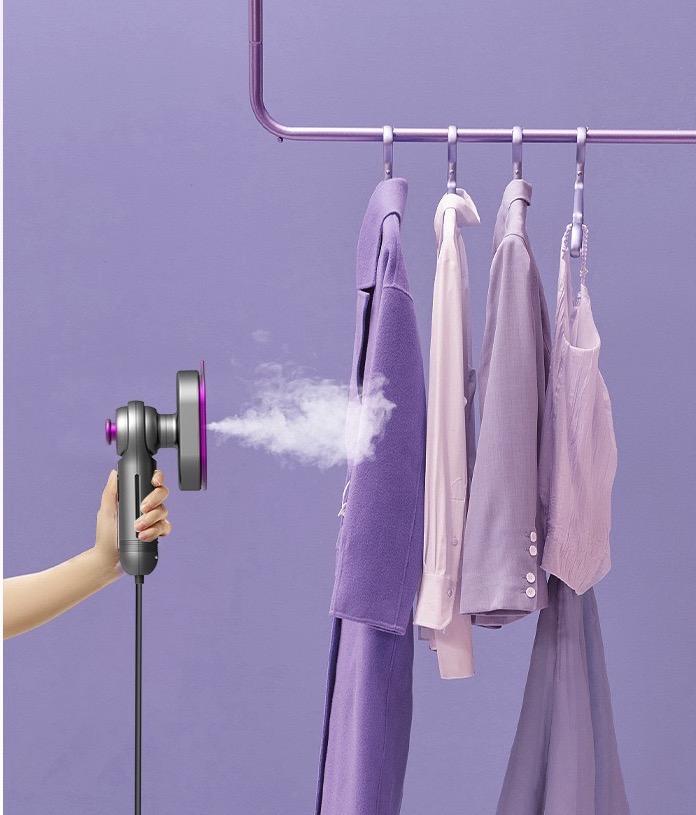 Small steam iron